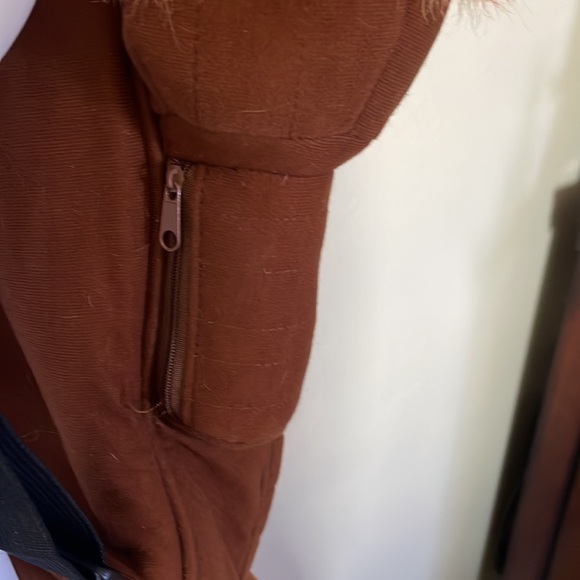 Plush TIKI backpack like new condition! - Picture 6 of 11